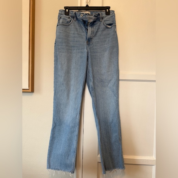 Abercrombie & Fitch Denim - Abercrombie & Fitch 90’s Straight Ultra High Rise
